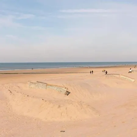 Beautiful In Middelkerke, 300m From The Sea, Cleaning Included 米德尔克尔克