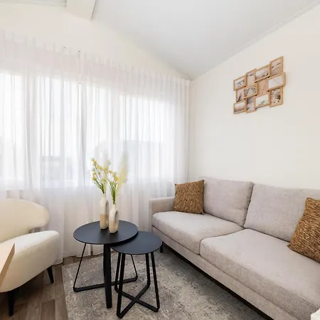 Chalet In Near The Beach, Cleaning Included