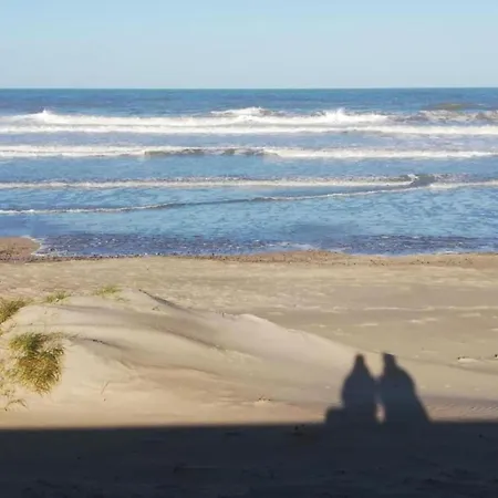 Beautiful In Middelkerke, 300m From The Sea, Cleaning Included 木屋 米德尔克尔克