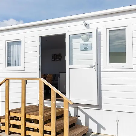 In Near The Beach, Cleaning Included Chalet Middelkerke